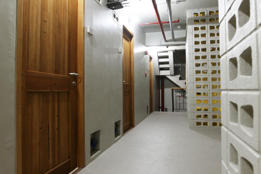 Brblock Boutique And Residences Makati City Exterior photo